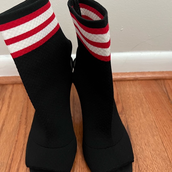 Stretch peep toe booties - Picture 3 of 4